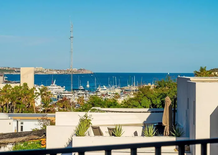 Casa La Pinata 7br - Concierge And Maid Included Villa *