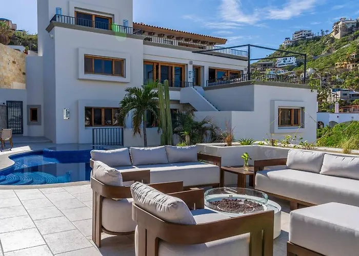 Villa Casa La Pinata 7br - Concierge And Maid Included