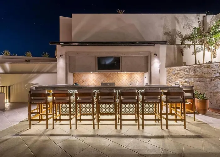 Casa La Pinata 7br - Concierge And Maid Included Villa *