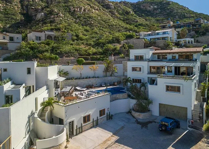 Villa Casa La Pinata 7br - Concierge And Maid Included