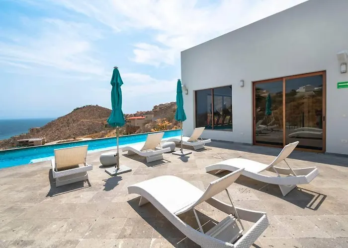 Casa La Pinata 7br - Concierge And Maid Included Villa *