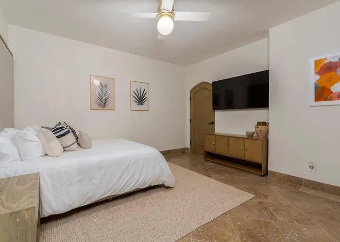 Villa Casa La Pinata 7br - Concierge And Maid Included *