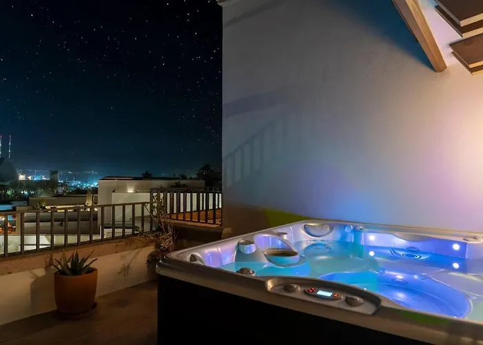 Casa La Pinata 7br - Concierge And Maid Included Cabo San Lucas