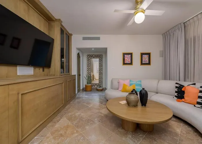 Villa Casa La Pinata 7br - Concierge And Maid Included *