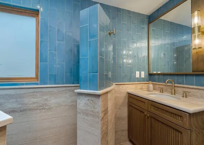 Casa La Pinata 7br - Concierge And Maid Included *