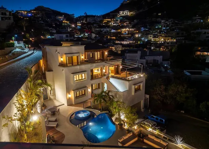 Casa La Pinata 7br - Concierge And Maid Included